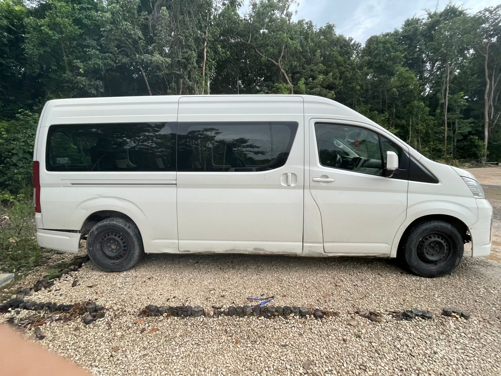 Toyota HIACE 2020